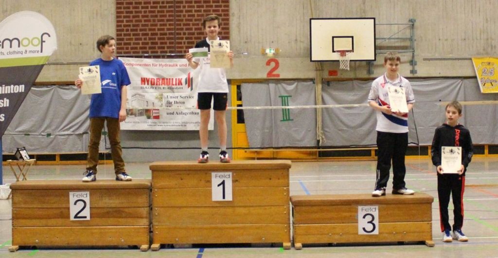 10958013_10202372958963660_781395831_o Hannes Weinholz gewinnt die 2. A-RLT im Einzel.