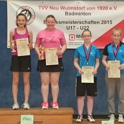 MD U17: Bezirksmeisterinnen: Josephine Dau/Lea Schaar (VfL Lüneburg), 3. Platz: Hanna Hilbertz/Joana Tietjen (TSV Wallhöfen)